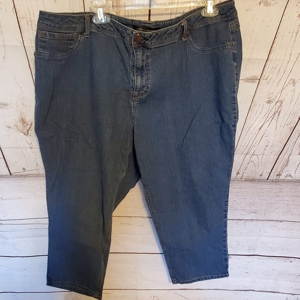 AG Denim high rise medium wash denim Bermuda shorts blue 22W